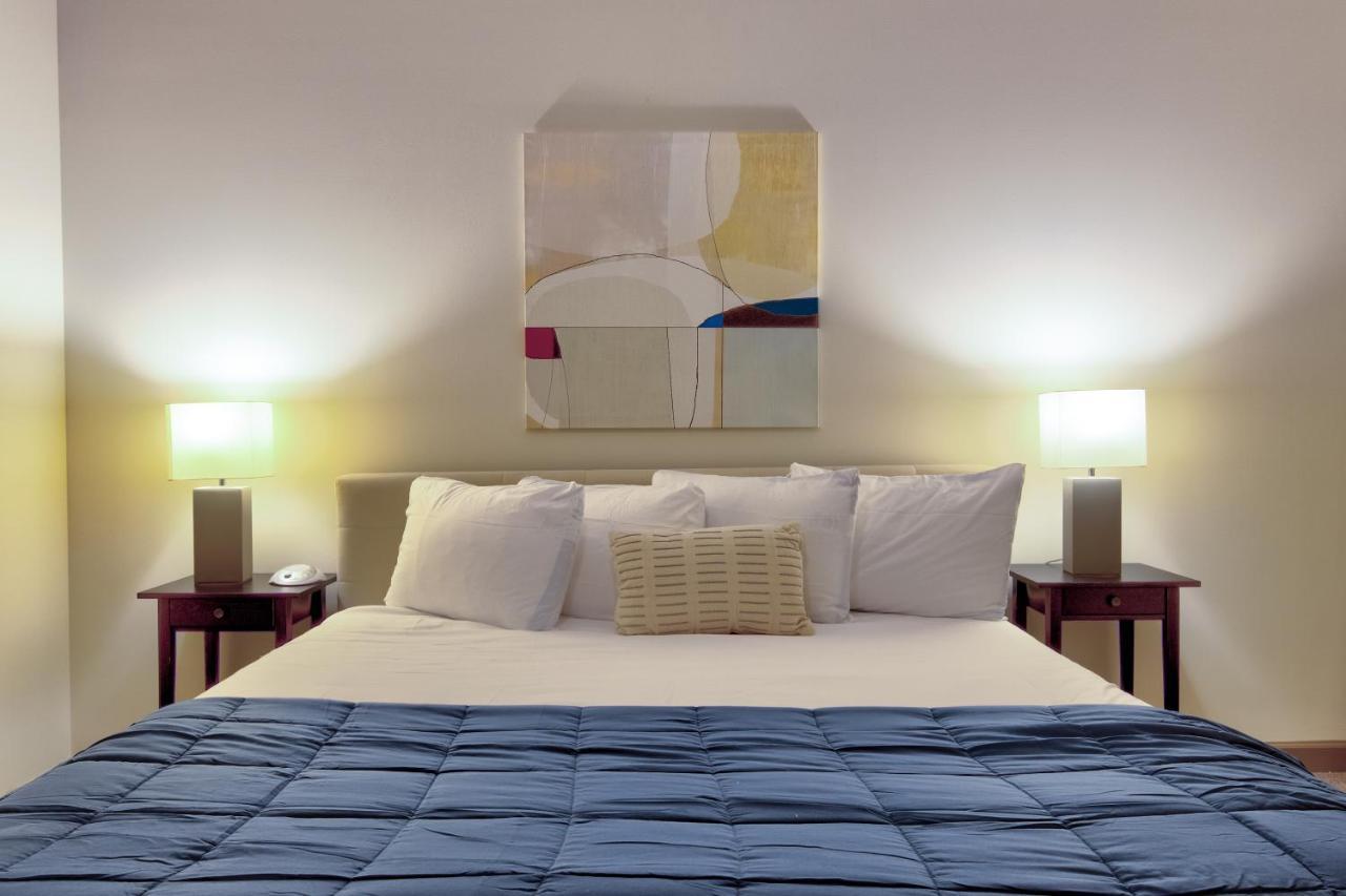 Kasa West End St Louis Aparthotel