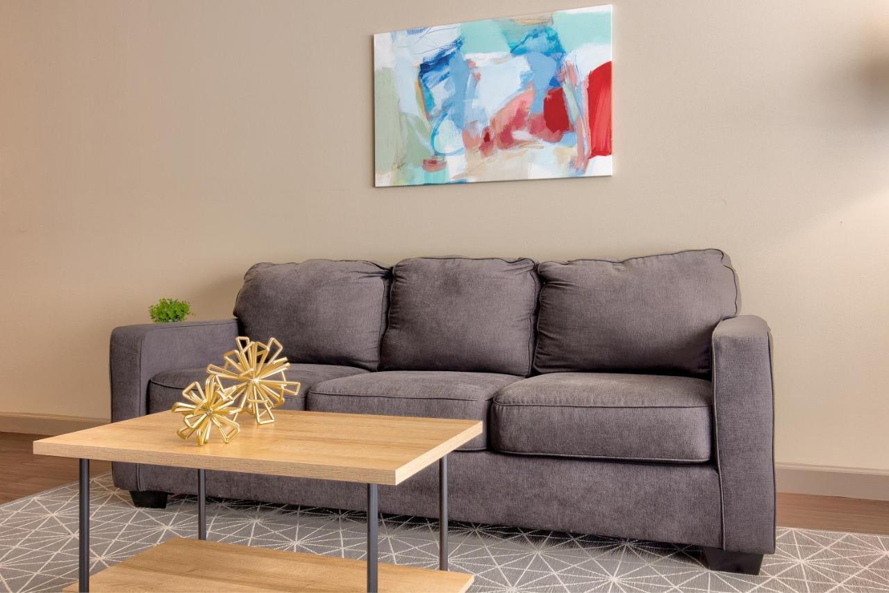 Kasa West End St Louis Aparthotel